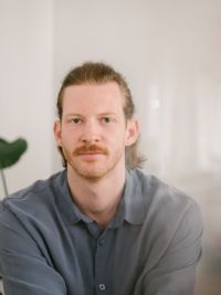 Portrait 2